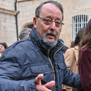 Les tarifs débutent à193 euros la nuit.
Jean Reno assistant à la 164e Vente des Vins des Hospices de Beaune à Beaune, France, le 17 novembre 2024. Photo de Julien Reynaud/APS-Medias/ABACAPRESS.COM