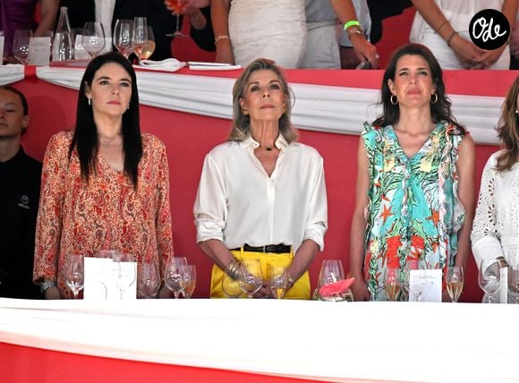 Melanie Antoinette de Massy, la princesse Caroline de Hanovre et Charlotte Casiraghi - La princesse Caroline de Hanovre et sa fille Charlotte Casirgahi ont a assité à la Monaco Longines Pro Am Cup au profit de l' AMADE à Monaco, le 3 juillet 2026. Elles ont remis les prix en compagnie de Diane Fissore, la présidente du Jumping International de Monaco et de la Fédération équestre de Monaco. © Bruno Bebert/Bestimage