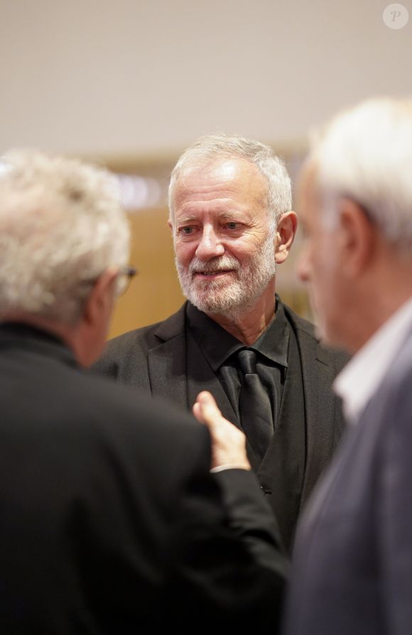 Francis Huster lors de la 13ème édition du festival Les Héros de la Télé de Beausoleil, le 11 octobre 2025.
© Anne-Sophie Guebey / Bestimage