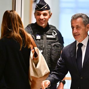 Nicolas Sarkozy et sa femme Carla Bruni au Tribunal judiciaire (Batignolles, 32ème chambre correctionnelle) pour l'annonce de la décision dans le cadre du procès Lybien le 25 septembre 2025.

© Christian Liewig / Bestimage