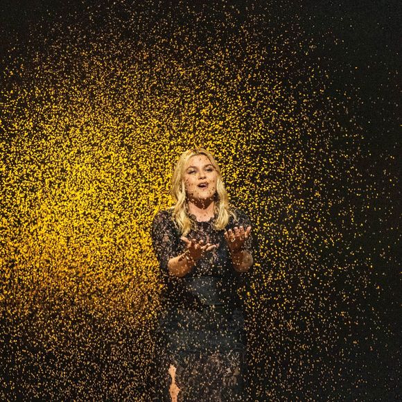 BASEL - Louane (Louane Emera) pour la France avec la chanson maman se produit lors de la finale du Concours Eurovision de la Chanson. Bâle, Suisse, le 17 mai 2025. Photo by Sander/ANP/ABACAPRESS.COM