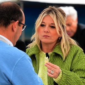 Flavie Flament tourne sa nouvelle émission "Flavie en France" (France 3), avec le retour du jeu "Le Schmilblic", à Vienne (Isère), le 24 octobre 2025. La diffusion est prévue du 17 au 21 novembre 2025.
© Romain Doucelin / Bestimage