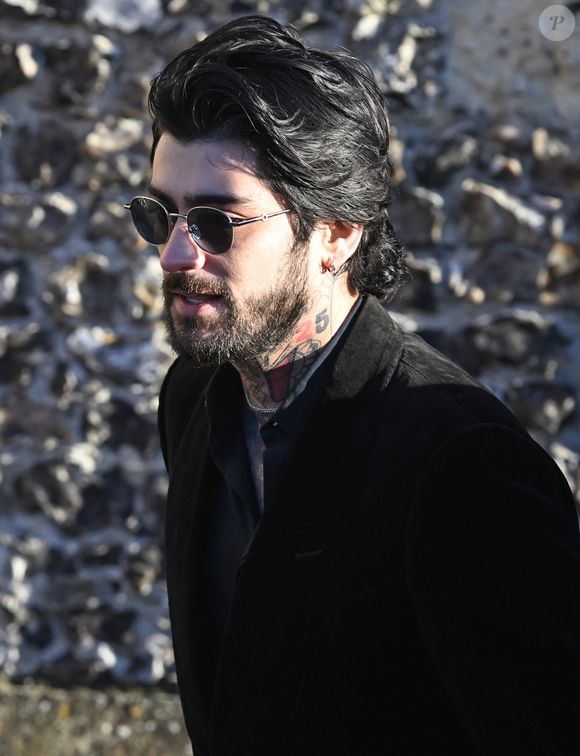 Zayn Malik - Funérailles de Liam Payne à l'église St Mary à Amersham, le 20 novembre 2024. L'ex-membre du groupe One Direction a chuté du troisième étage, le 16 octobre 2024, depuis le balcon de sa chambre d'hôtel à Buenos Aires (Argentine). Celle-ci a été retrouvé saccagée.
AGENCE / BESTIMAGE