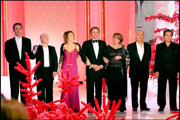 Avant de rencontrer la troupe du Splendid, elle a échoué aux Arts Déco.

La troupe du Splendid à Paris en 2006. © BERTRAND RINDOFF PETROFF / BESTIMAGE