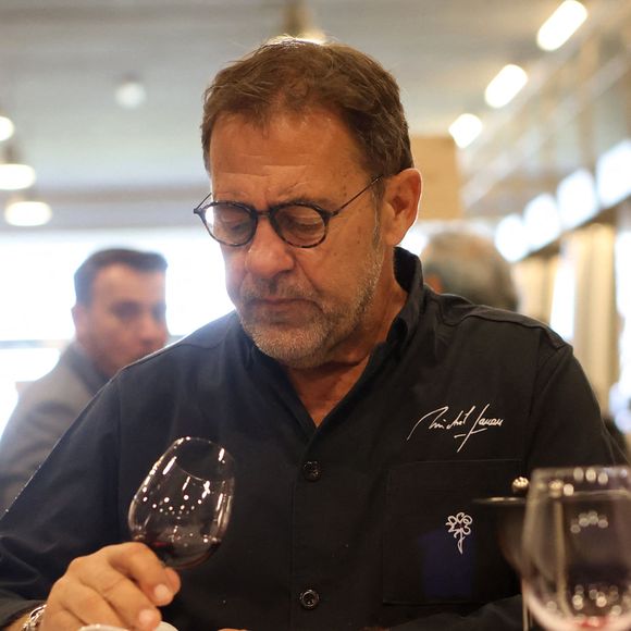 Exclusif - La Terrasse Rouge - Michel Sarran, chef étoilé du restaurant "Michel Sarran" à Toulouse - "Primeurs Etoilés" au restaurant La Terrasse Rouge au Château La Dominique à Saint Emilion, Gironde, France, le 24 avril 2024. © Jean-Marc Lhomer/Bestimage