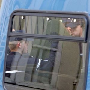 Jean-Pierre Treiber, soupçonné d'avoir assassiné Géraldine Giraud et Katia Lherbier, arrive au palais de justice de Sens, France, le 20 décembre 2004. Photo par Mousse-Gorassini/ABACA.