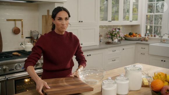 Meghan Markle a fait son retour sur Netflix aujourd’hui avec la deuxième saison de son émission de lifestyle et de cuisine. Le huitième épisode de With Love, Meghan s’est distingué par l’absence remarquée de son époux, le prince Harry, dans toutes les séquences. @JLPPA / Bestimage
