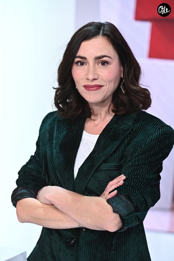 Exclusif - Olivia Ruiz - Enregistrement de l'émission « Vivement Dimanche » au Studio Gabriel à Paris, présentée par Michel Drucker et diffusée le 3 mars sur France 3
© Guillaume Gaffiot / Bestimage