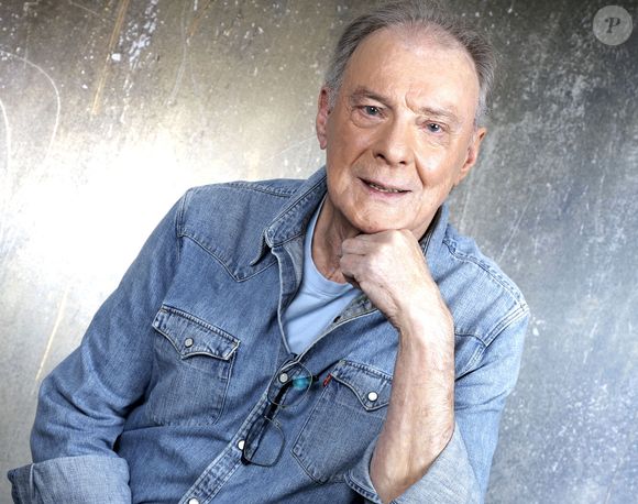 Portrait de Herbert Léonard lors de l'enregistrement de l'émission "Chez Jordan de Luxe" à Paris le 8 octobre 2024 © Cédric Perrin / Bestimage