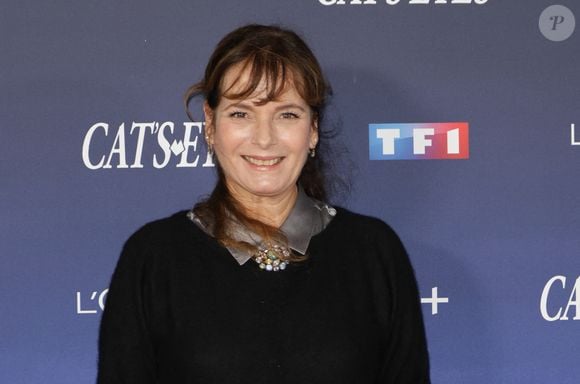 mais le véritable rôle de sa vie, c'est celui de maman. 

Cécilia Hornus - Avant-première de la nouvelle fiction de TF1 "Cat's Eyes" à la Seine Musicale à Paris le 9 octobre 2024. © Coadic Guirec/Bestimage