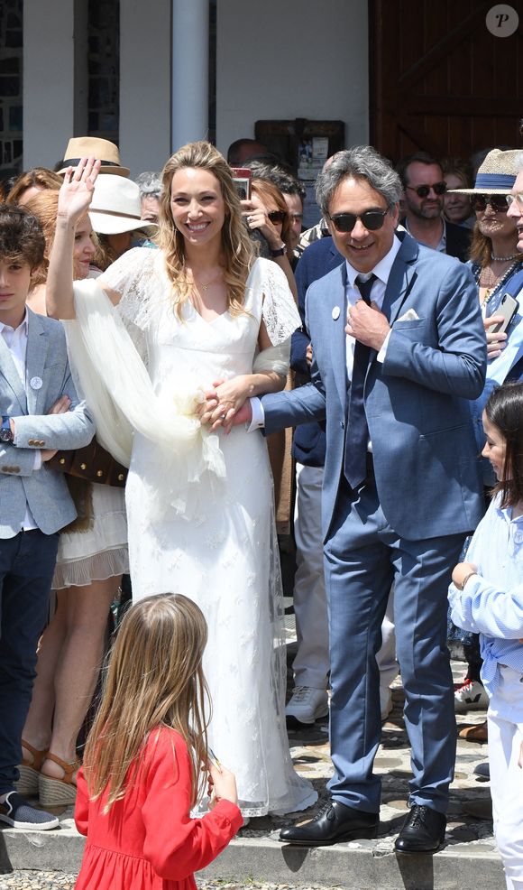 Laura Smet et Raphaël Lancrey se marient le 15 juin 2019 à l'église Notre-Dame-Des-Flots au Cap Ferret, en France. Aujourd'hui, c'est aussi l'anniversaire de Johnny Hallyday. Photo ABACAPRESS.COM