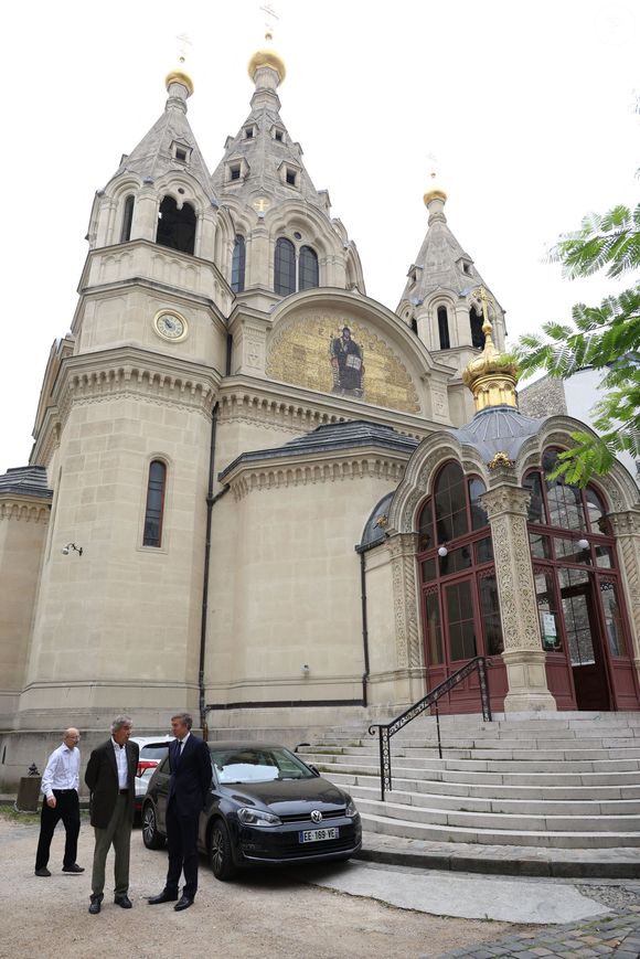 Exclusif - Macha Meril aux obsèques de sa soeur la princesse Hélène Gagarine en la cathédrale Saint-Alexandre-Nevsky, à Paris, France, le 20 août 2025. © Denis Guignebourg/Bestimage