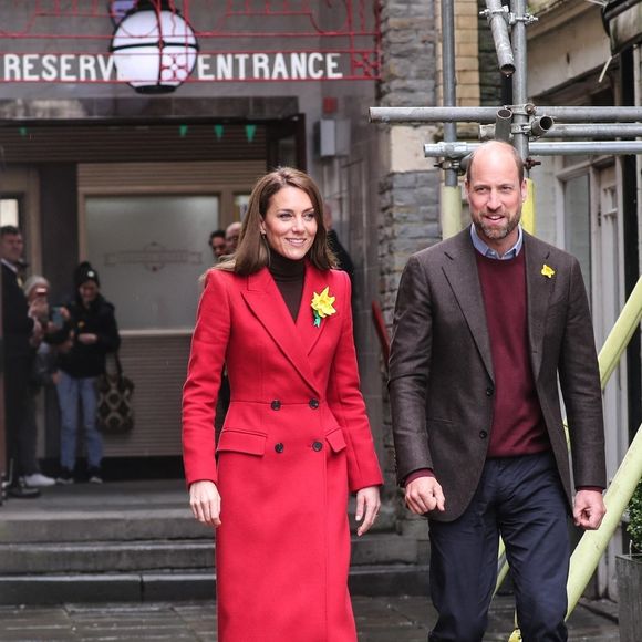 Le prince William, prince de Galles, et Catherine (Kate) Middleton, princesse de Galles lors de leur visite royale à Pontypridd, Royaume Uni, le 27 février 2025. © Backgrid UK/Bestimage