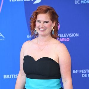 Éloïde Poux lors de la cérémonie d'ouverture sur le tapis bleu du 64e Festival international de télévision, à Monte-Carlo, Monaco, le 13 juin 2025. Photo : Alberto Terenghi/IPA/ABACAPRESS.COM