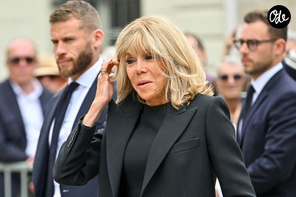 Brigitte Macron, première dame de France, lors des funérailles de B. Chirac à la basilique Sainte-Clotilde à Paris (7e) le 12 juin 2026. L’ancienne première dame de France est décédée le 5 juin 2026 à l’âge de 93 ans. 
© Jacovides / Liewig / Bestimage