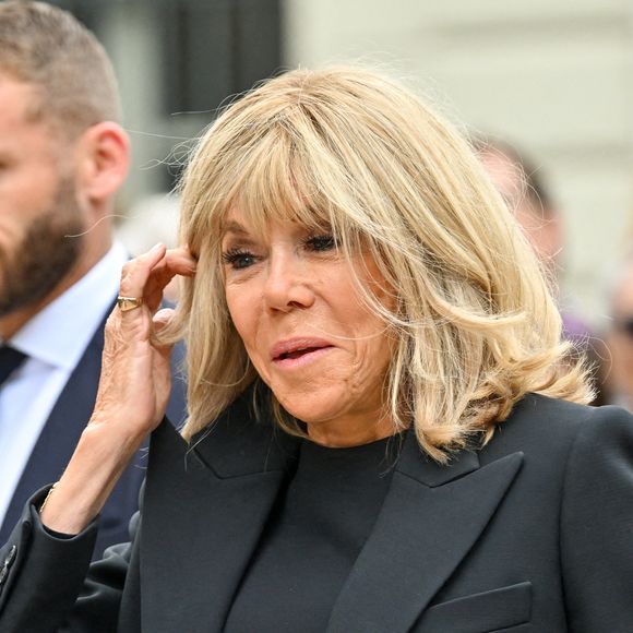 Brigitte Macron, première dame de France, lors des funérailles de B. Chirac à la basilique Sainte-Clotilde à Paris (7e) le 12 juin 2026. L’ancienne première dame de France est décédée le 5 juin 2026 à l’âge de 93 ans. 
© Jacovides / Liewig / Bestimage