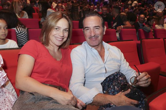 Exclusif - Nathalie Pechalat et Jean Dujardin - People à la représentation exceptionnelle du spectacle musical "Sur la route Enchantée" de Chantal Goya au Palais des Congrès de la Porte Maillot à Paris - © Jack Tribeca / Bestimage