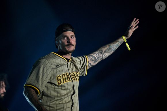 Matt Pokora assiste au Foot Concert, au profit de l'association Huntington Avenir à la LDLC Arena à Lyon, France, le 11 novembre 2024. Photo par Julien Reynaud/APS-Medias/ABACAPRESS.COM
