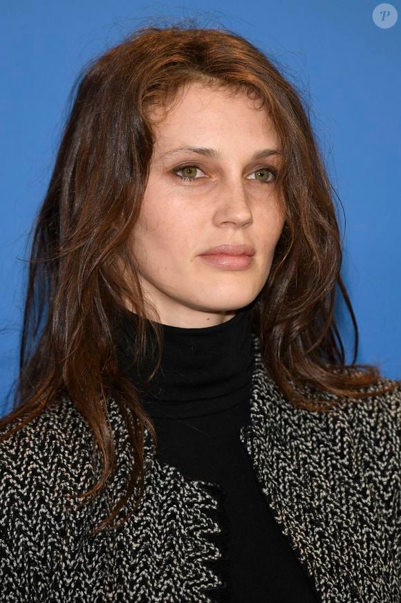 Révélée par Jeune & Jolie, l’actrice a aussi poursuivi une carrière de mannequin, devenant l’égérie de grandes maisons comme Yves Saint Laurent ou Chaumet. 

Marine Vacth - Photocall du film "Pinocchio' à la 70 ème Berlinale le 23 février 2020.