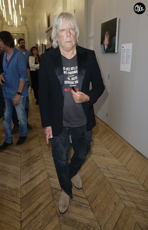 Exclusif - Le chanteur Renaud (Renaud Séchan) - Vernissage de l'exposition "Renaud, Des mots et des images" qui se tiendra jusqu'au 14 septembre à la Mairie du 13ème à Paris le 5 septembre 2024. © Coadic Guirec/Bestimage