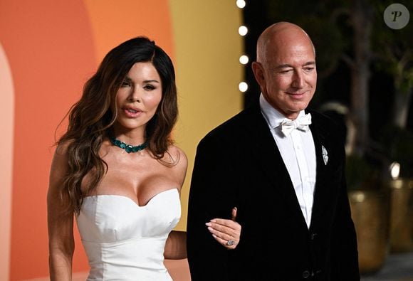 Lauren Sanchez et Jeff Bezos arrivent à la soirée des Oscars de Vanity Fair, au Wallis Annenberg Center for the Performing Arts.  03-03-2025 ... Los Angeles ... USA ... Doug Peters/Doug Peters/PA Photos/ABACA
