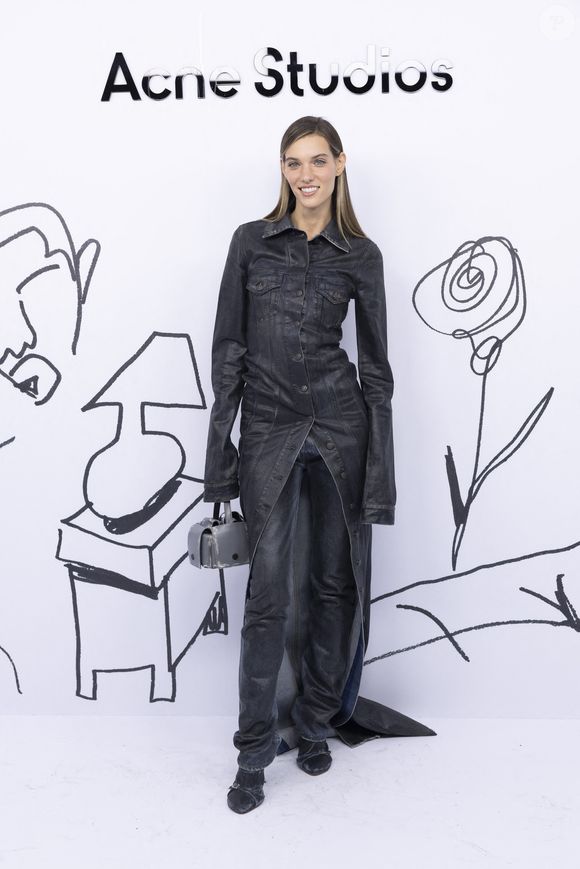 Charlotte Cardin - Photocall du défilé de mode Femmes Printemps/Été 2025 "Acne Studio" lors de la fashion week de Paris. Le 25 septembre 2024
© Olivier Borde / Bestimage