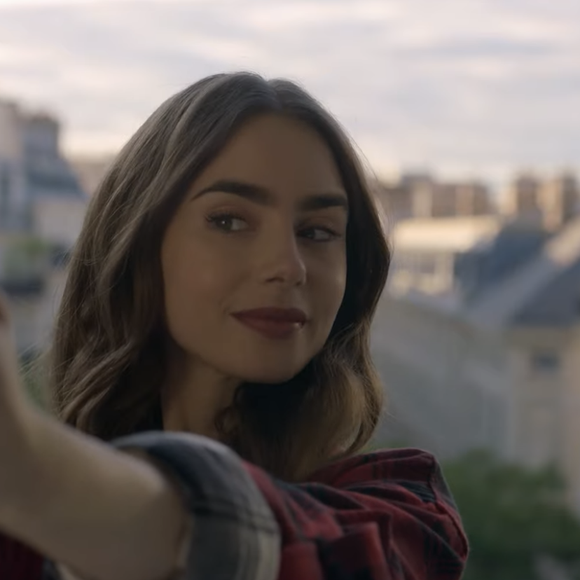 Capture d'écran Youtube de la série "Emily in Paris".