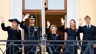 Après le départ du roi Harald V, la famille royale norvégienne vient de perdre un autre membre éminent