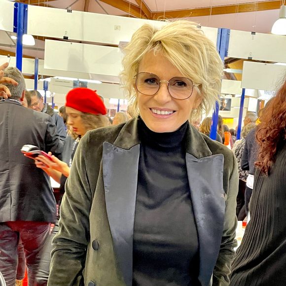 Sophie Davant lors de la 41ème Foire du Livre de Brive dans La Halle Brassens, à Brive-la-Gaillarde, France, le 11 novembre 2023. © Fabien Faure/Bestimage