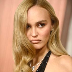 HOLLYWOOD, CALIFORNIE - 2 MARS : Lily Rose-Depp lors de la 97e cérémonie des Oscars, le 2 mars 2025, au Dolby Theatre à Hollywood, en Californie.