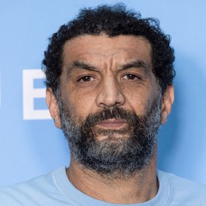 Ramzy Bédia célèbre ses 52 ans ce lundi.

Ramzy Bedia assiste au photocall pour la première de Terminal Serie By Canal+ au Cinéma Max Linder. Photo by David Boyer/ABACAPRESS.COM