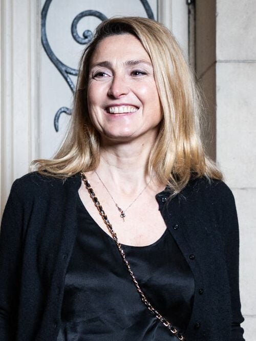 Dans le Gers, le château des parents de Julie Gayet ouvre au public, une belle bâtisse du XVIIe siècle classée monument historique