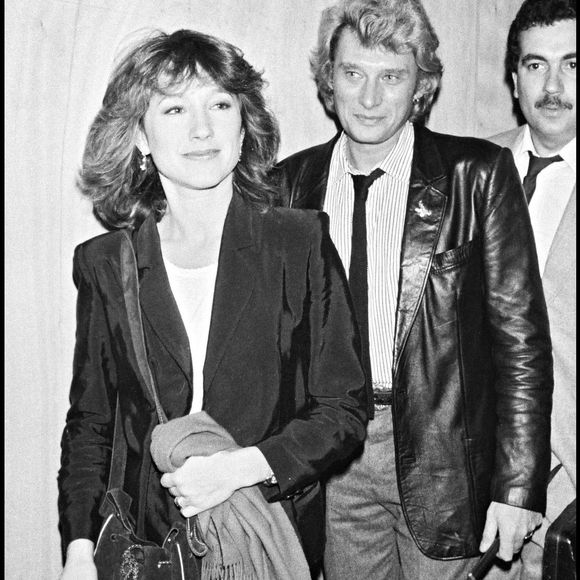 Nathalie Baye et Johnny Hallyday dans les coulisses le soir du concert de Johnny Hallyday au Palais des Sports à Paris. BERTRAND RINDOFF PETROFF / BESTIMAGE