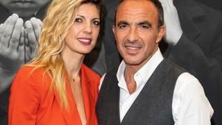 Nikos Aliagas, père de deux enfants avec Tina Grigoriou, leur première rencontre n'a ressemblé à aucune autre : "Nous nous sommes trouvés sans nous chercher"