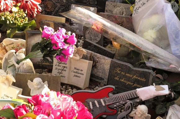 La tombe du chanteur Daniel Balavoine au cimetière de Ranquine a Biarritz (64) le 26/01/2016