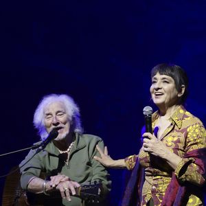 Exclusif - Concert de Hugues Aufray, avec Catherine Ringer, au Le Dôme de Paris - Palais des Sports le 9 novembre 2025. © Jack Tribeca / Bestimage