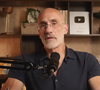 Continuer à apprendre permet aussi de remettre en question ses certitudes, de s'adapter aux changements et d'envisager les situations autrement.

Arthur Brooks sur Youtube
