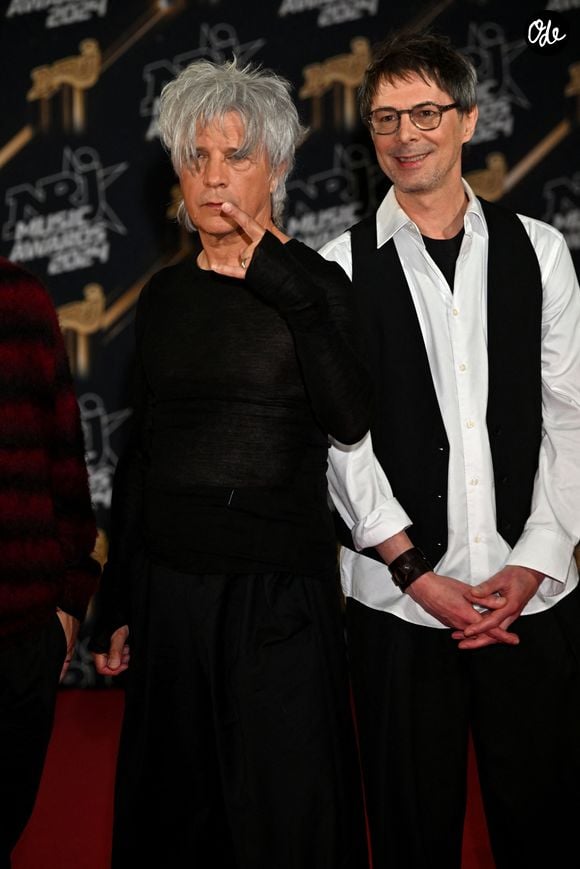 Nicola Sirkis et les membres de son groupe Indochine au photocall de la 26ème édition des NRJ Music Awards à Cannes, le 1er novembre 2024. © Bebert-Guignebourg/Bestimage