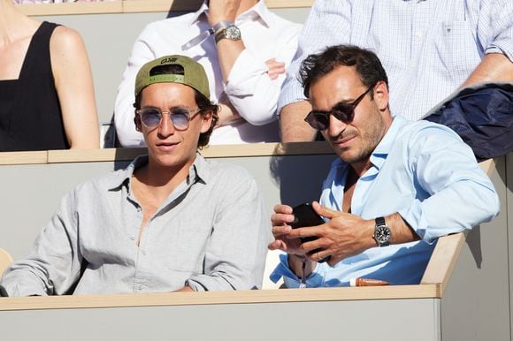 La Famille Kretz, Valentin et Raphaël en tribunes lors des Internationaux de France de tennis de Roland Garros 2023 à Paris, France, le 31 mai 2023. 

© Jacovides-Moreau/Bestimage