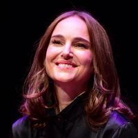 Enceinte de son 3 enfant (dont le papa est un artiste français), Natalie Portman partage une photo de son ventre arrondi pour la fin de sa grossesse