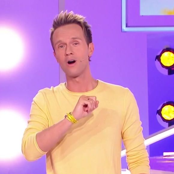 Cyril Féraud pris d'émotion sur le plateau de "Tout le monde veut prendre sa place" le jour de la fête des Pères !
