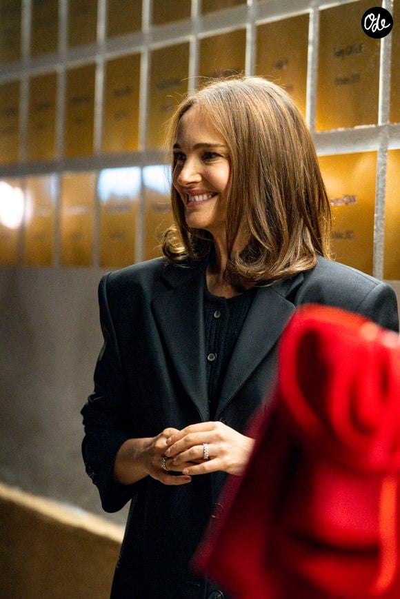 Indiquant à "Harper's Bazaar" que son 3ème enfant, dont le père est le musicien français Tepr, était venu au monde

Natalie Portman a une plaque à son nom sur le mur des cinéastes de l'Institut Lumière décernée lors du Festival Lumière 2025 à Lyon le 14/10/2025. © Sandrine Thesillat / PsNewZ /Bestimage