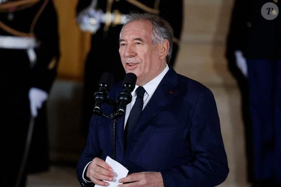 Ce vendredi 13 décembre, François Bayrou a été nommé Premier ministre par Emmanuel Macron...

Photo de Xinhua/ABACAPRESS.COM François Bayrou s'exprime lors de la cérémonie de passation de pouvoir à Paris, en France, le 13 décembre 2024.