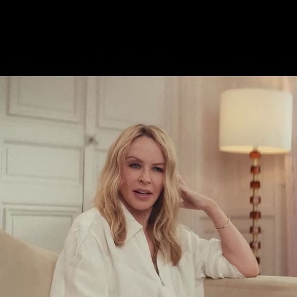 Elle avait déjà été touchée par un cancer du sein en 2006.

Kylie Minogue dans les coulisses de la série documentaire Netflix. Backgrid UK/ Bestimage