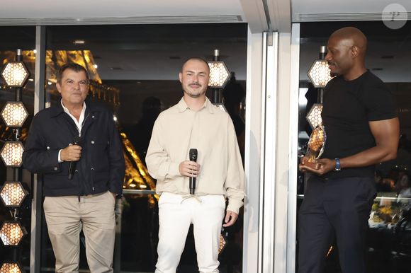 Exclusif - Franck Appietto, Arnaud Chautard, Harry Roselmack - Première édition du Multi Screen Grand Prix : une célébration inédite de la création audiovisuelle française dans le cadre prestigieux du Pullman Paris Tour Eiffel sous la présidence de S. Martin (Directeur Général de l'ARPP : l'Autorité de Régulation Professionnelle de la Publicité et également Président de La Fabrique des Formats) et animée par E. Eméyé (journaliste et présentatrice).
Cet événement a rassemblé les professionnels de l'audiovisuel autour d'une ambition commune : mettre à l'honneur l'excellence de la création française tous formats confondus. Paris le 12 juin 2025 - © Jack Tribeca / Bestimage
