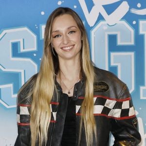 Emma Smet à l'avant-première du film "Les SEGPA au ski" au cinéma Pathé Wepler, à Paris, le 18 décembre 2023. 

Photo : Marc Ausset-Lacroix / Bestimage