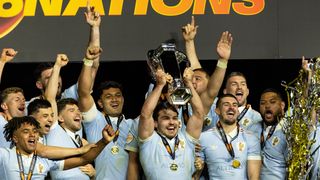 Louis Bielle-Biarrey exceptionnel lors de France-Angleterre, il fête la victoire du XV de France avec sa compagne Chiara