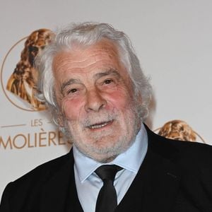 Jacques Weber, Molière d'Honneur au photocall de la 33ème cérémonie des Molières aux Folies Bergère à Paris le 30 mai 2022.

© Coadic Guirec / Bestimage