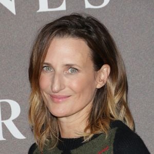 Parmi ses adeptes les plus célèbres se trouvent aussi : Camille Cottin ou encore Éliette Abécassis.


Camille Cottin - Avant-premiere du film "Ni Chaînes Ni Maîtres" au cinéma Pathé Wepler à Paris le 10 Septembre 2024. © Coadic Guirec/Bestimage