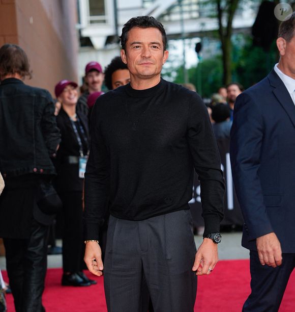 De plus, Orlando Bloom devrait se rendre seul au mariage de Jeff Bezos et Lauren Sanchez à Venise

Orlando Bloom le 10 juin 2025 à New York.
Crédit : STARMAX / BESTIMAGE